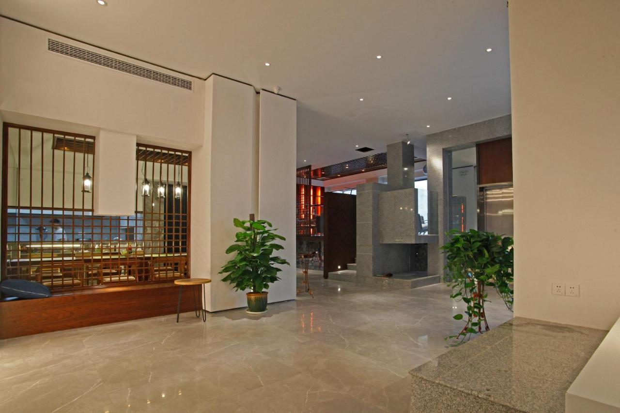 Hotel 張家界武陵源北岸輕奢客棧 森林公園店 Zhangjiajie Exterior foto